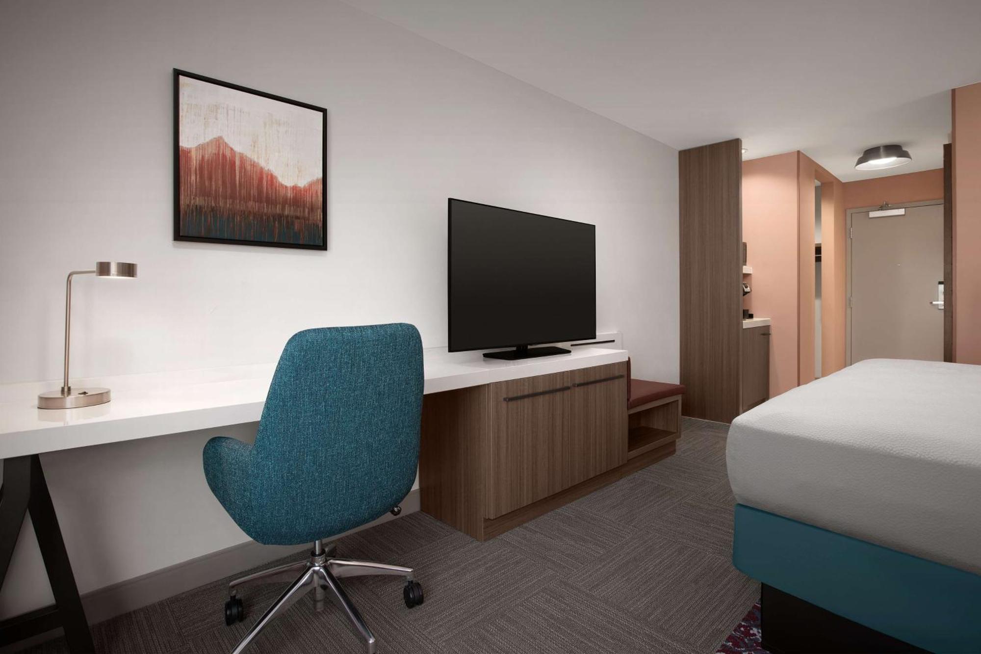 Hilton Garden Inn Denver Airport Tower Road Exterior photo